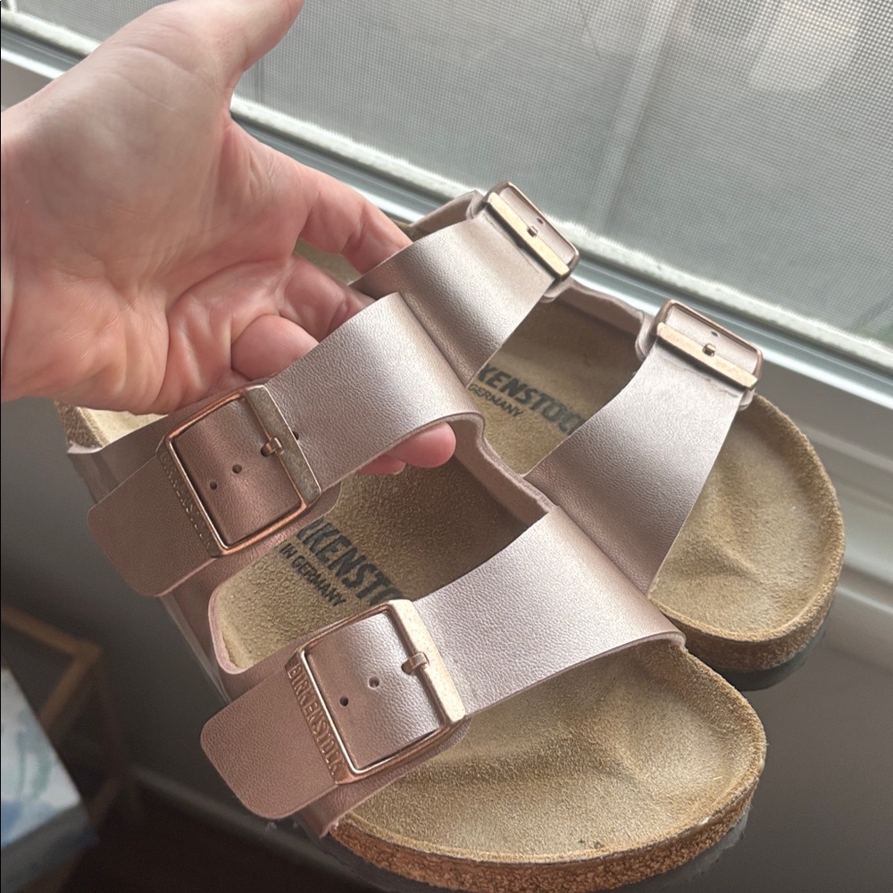 Birkenstock Metallic Rosé Sandals EUC